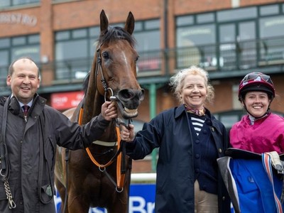 Extensio Set For Hurdles Return With Royal Ascot Dream Alive Image 1