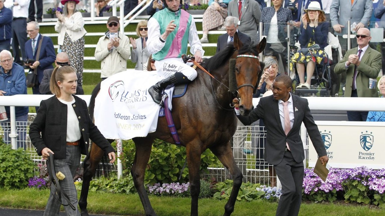 Bluestocking's Arc Triumph Ends 2023 Campaign Image 1