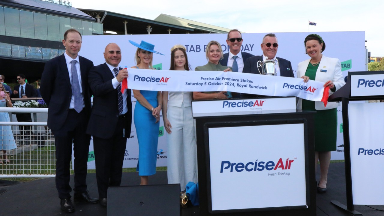 Airman Soars To Upset Victory In Premier Stakes Image 1