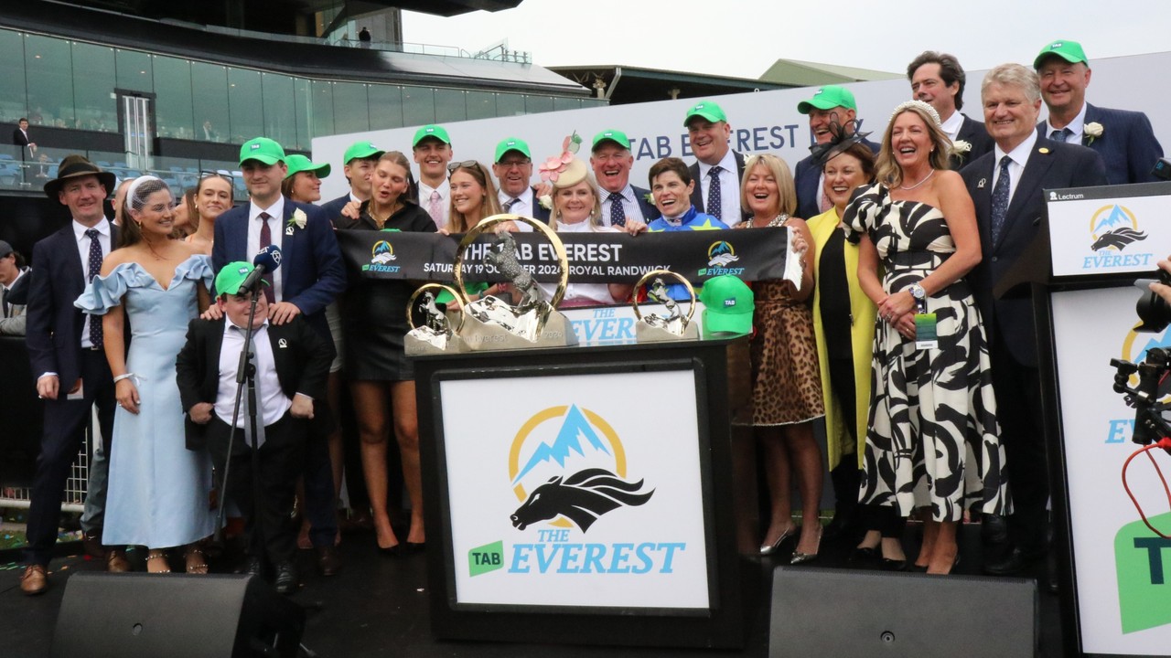 Five Diamonds Finale Lights Up Rosehill Card Image 1