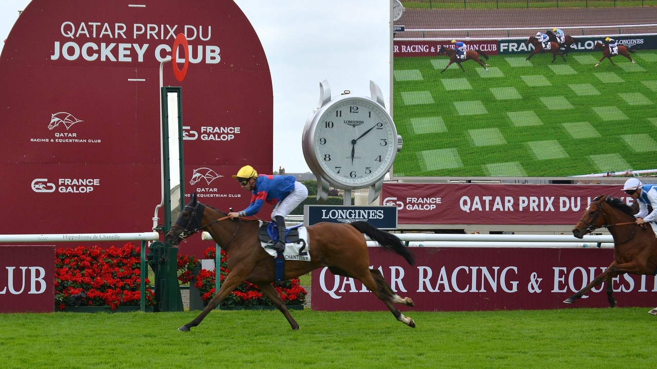 Racing Glory: Al Ghadeer's Rise Image 2