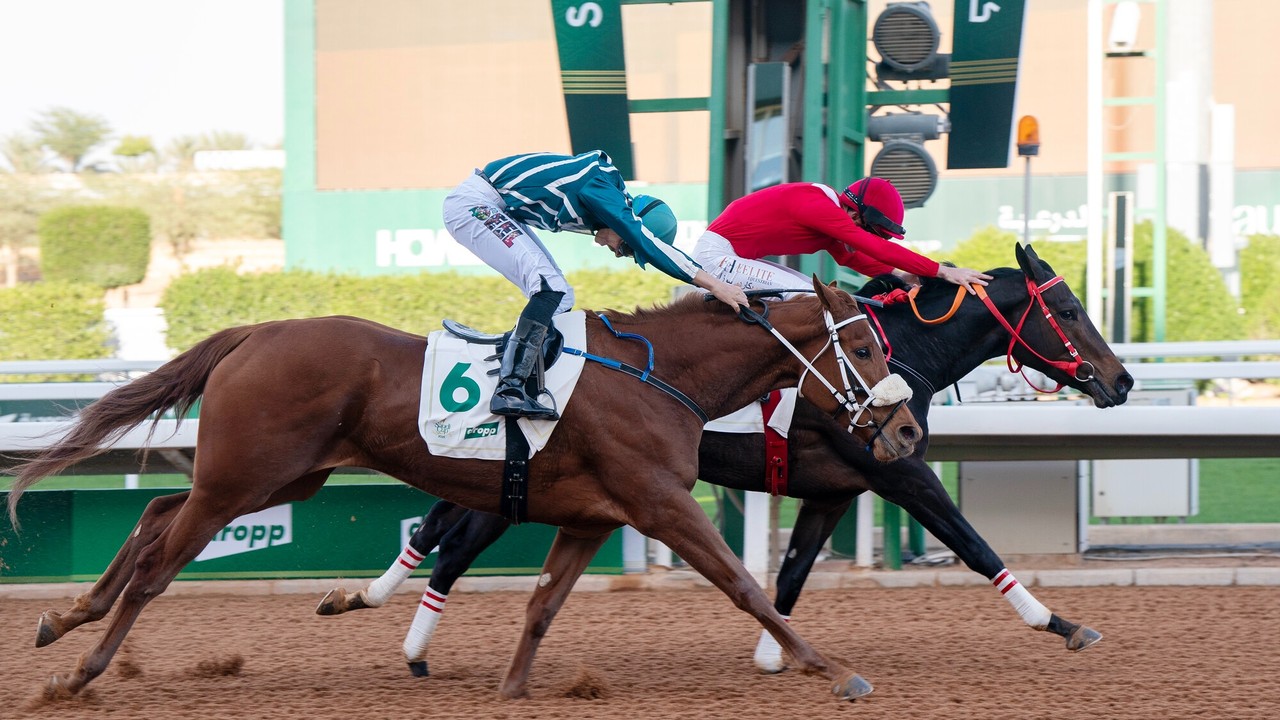 Saudi Cup 2025 Opening Night Dazzles with Spectacular Racing Image 1