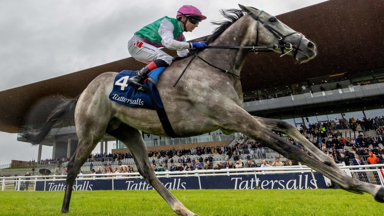 Field Of Gold Claims Irish 2000 Guineas Glory Image 1