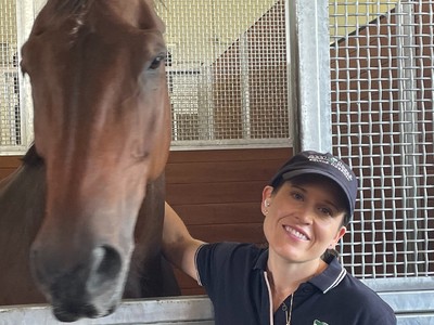 Next-gen Equine Surgeon Hayley Lang on the importance of wom ...